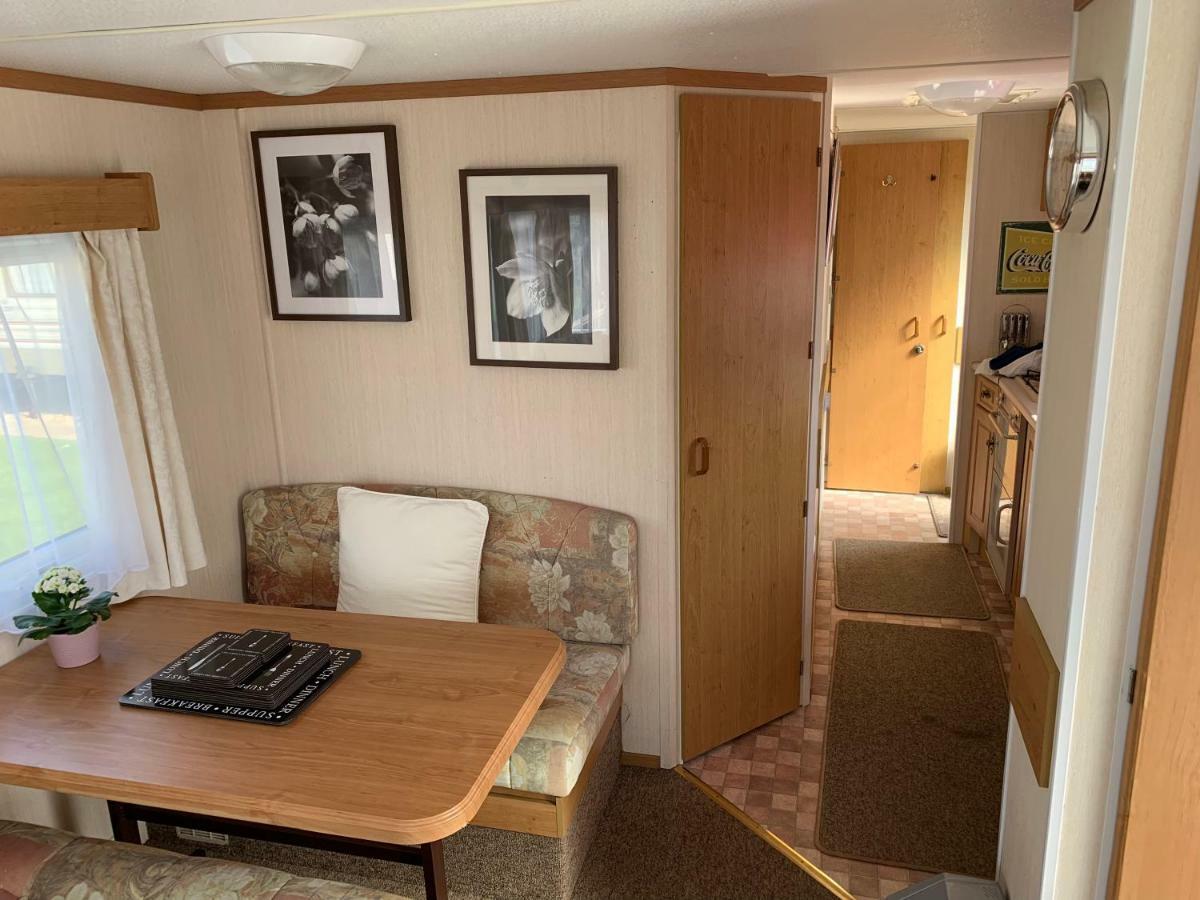 Chapel Caravans S191 Hotel Чапъл Сейнт Лионардс Екстериор снимка